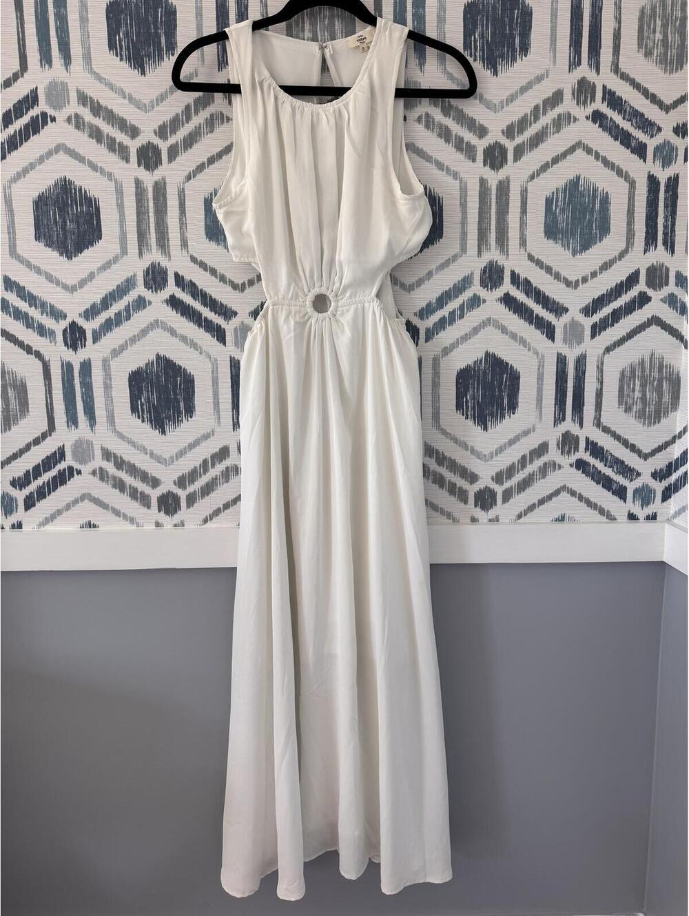 White Entro Dress